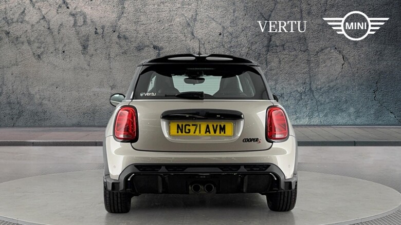 MINI Hatchback 2.0 Cooper S Sport 3dr Auto Petrol Hatchback